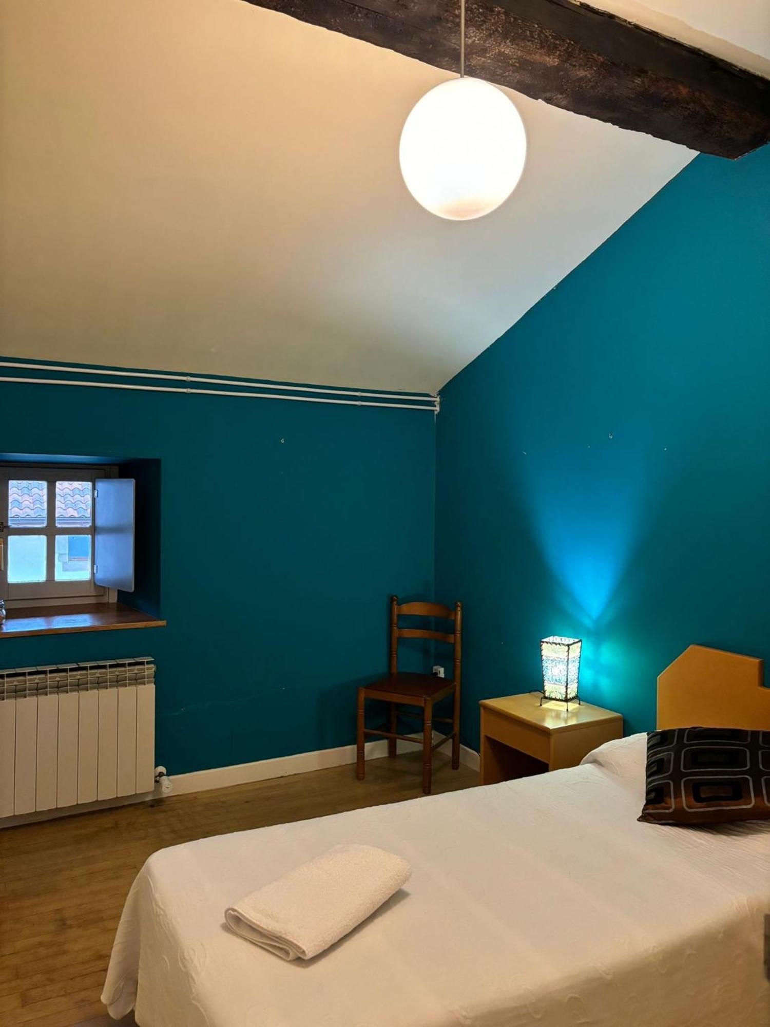 Zubietako Ostatua Hotel ภายนอก รูปภาพ